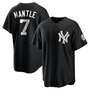 NYC - UES - MCNY: The Glory Days - Mickey Mantle Jersey